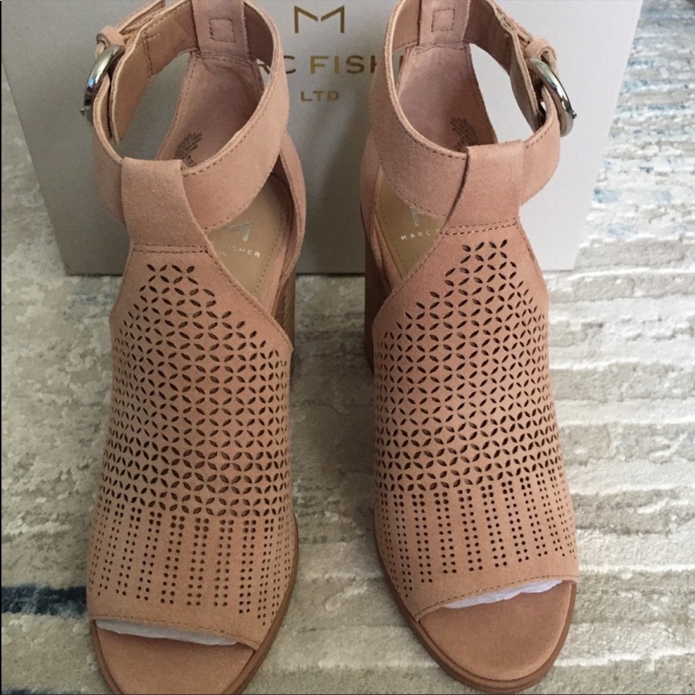 Marc Fisher LTD Vixen Sandal